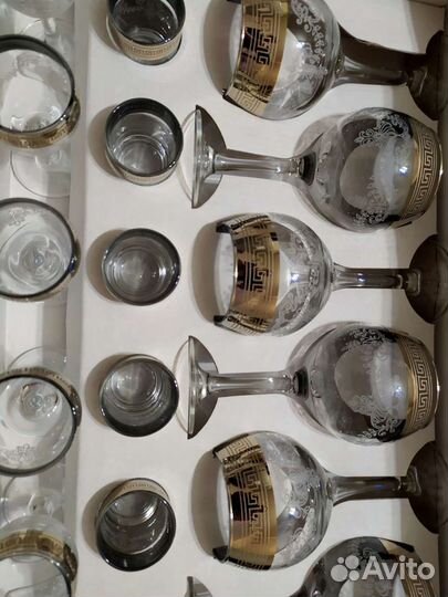 Набор бокалов подарочный отдам