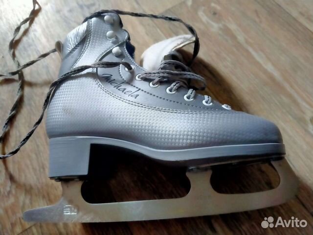 Коньки фигурные