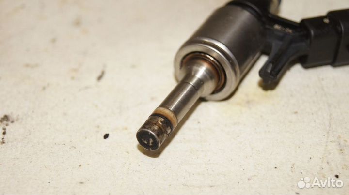 Форсунка топливная 1 BMW 116i F20