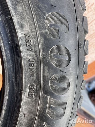 Goodyear Ultragrip Ice Arctic 225/65 R17