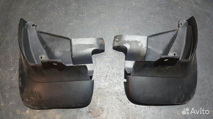 Брызговик задний Subaru Forester SG5 EJ205 04