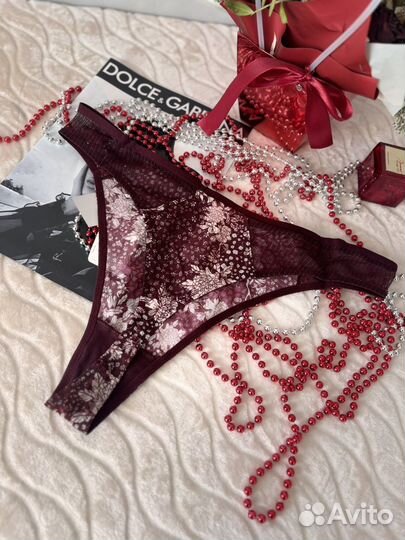 Трусы Triumph Lavish Spotlight High Waist Thong 50