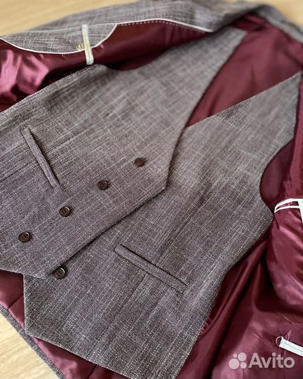 Мужской костюм тройка