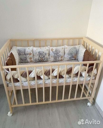 Бортики подушки в кроватку