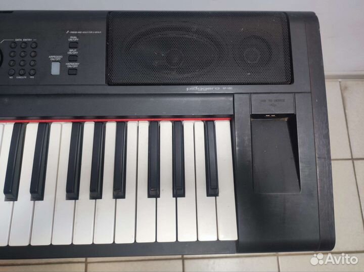 Цифровое пианино Yamaha NP V80