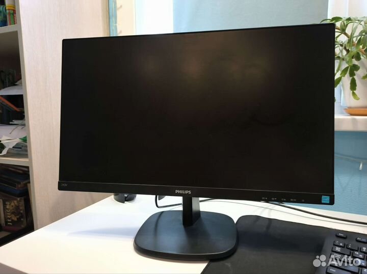 Монитор Philips 243v7