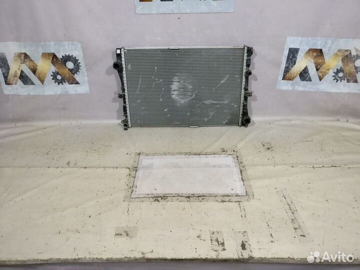 Мерседес W213 2016- Радиатор основной 17590