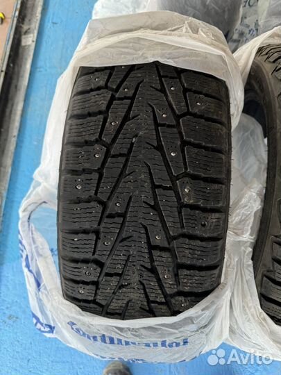 Accelera 651 215/55 R17