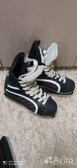 Коньки хоккейные