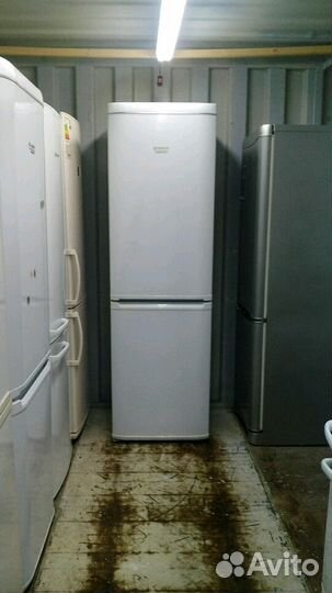 Холодильник б/у Hotpoint-Ariston rmba2200.06