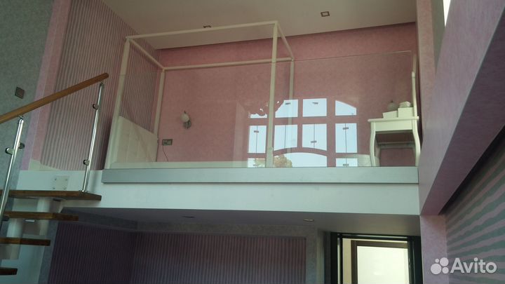 Перила и ограждения из стекла и нержавеющей стали