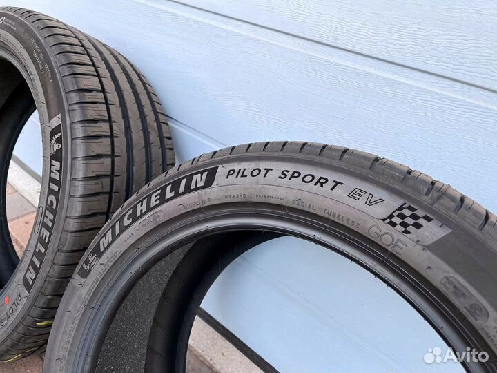 Michelin Pilot Sport EV Acoustic 235/45 R20 100V