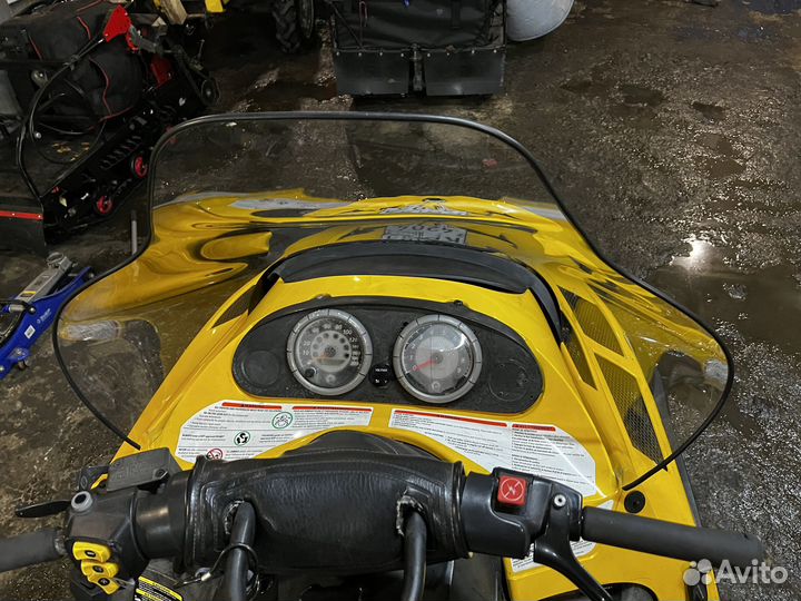 Skidoo v800 SWT
