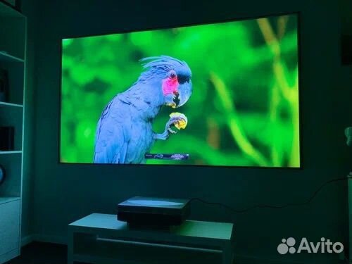 ALR экран для укф проекторов chiq-100, новый