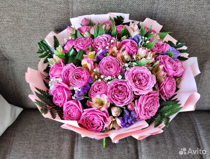 Розы. Букет пионовидных роз