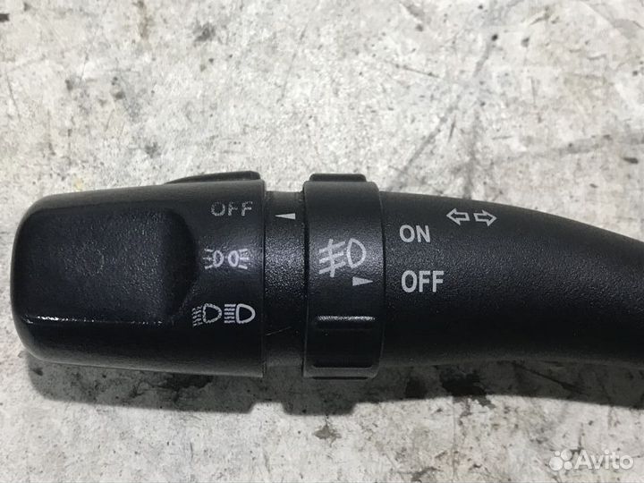 Переключатель поворотов Kia Cerato 1