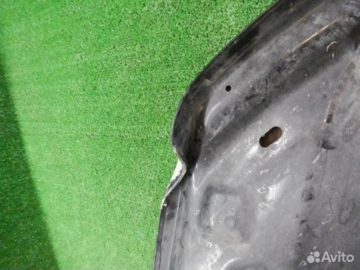 Капот Jeep Grand Cherokee