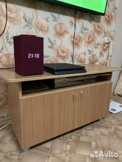 Тумба под телевизор
