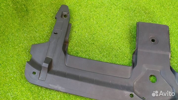 Накладка на телевизор Audi Q7