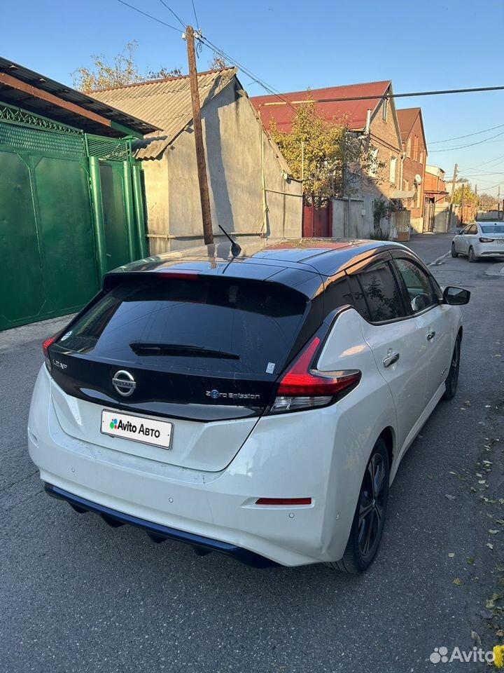 Nissan Leaf AT, 2019, 17 000 км