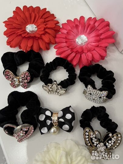 Резинки и заколки для волос