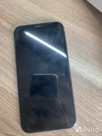 Телефон iPhone 11 64gb