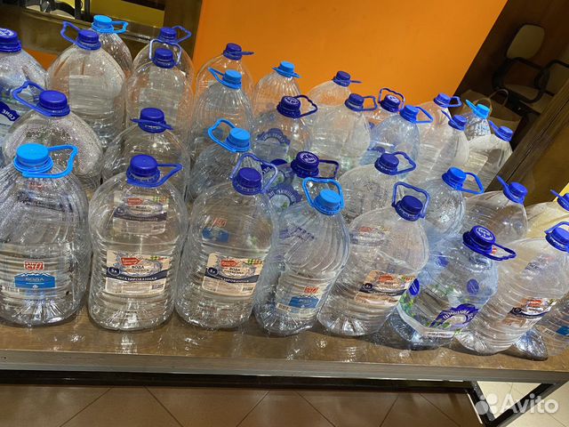 Бутылки пластиковые из под воды 5 л