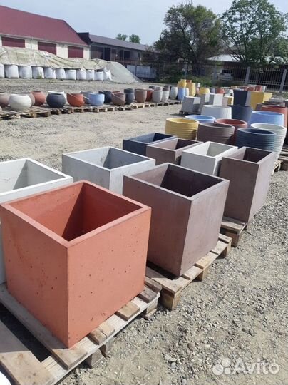 Кашпо из бетона в наличии и под заказ