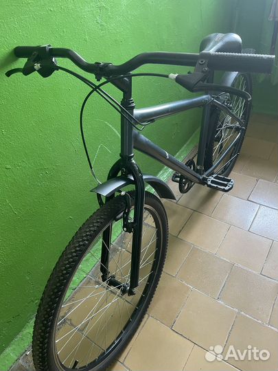 Велосипед с насосом и замком