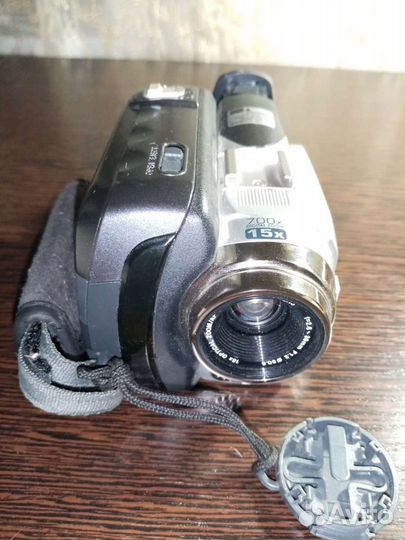 Видеокамера JVC GR-D420E