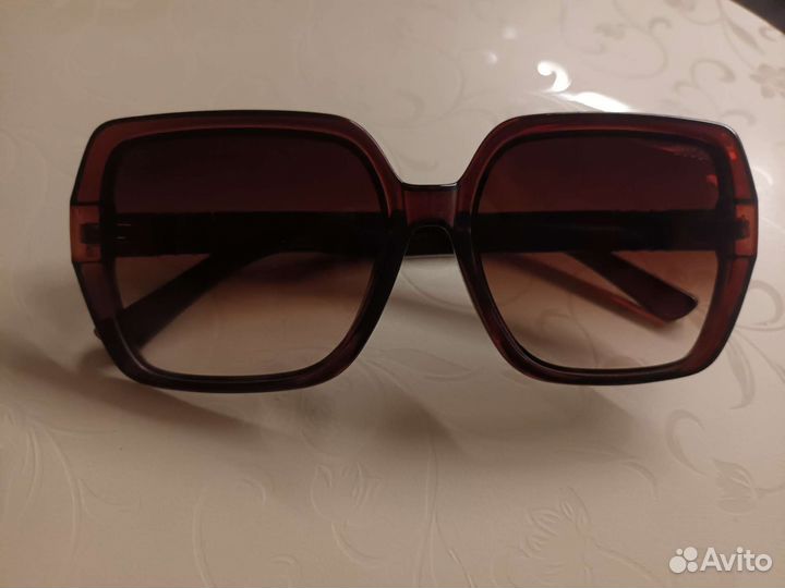 Солнцезащитные очки женские gucci