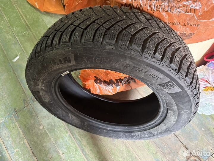 Michelin X-Ice North 4 SUV 225/60 R17 103T