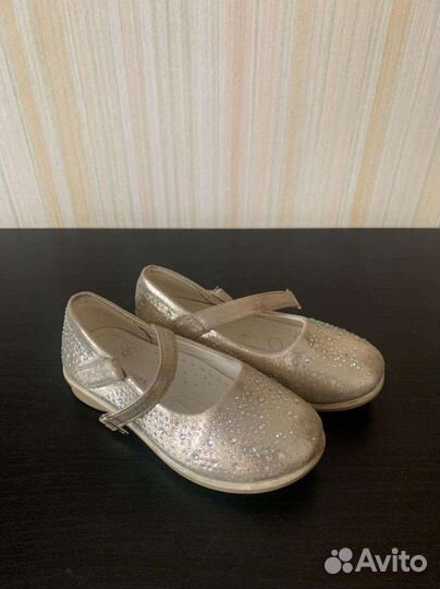 Туфли для девочки