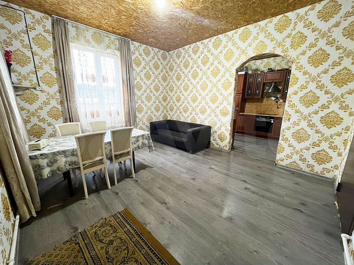 Дом 238 м² на участке 15,5 сот.