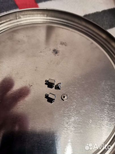 Винт со стойкой для крепления M.2 SSD