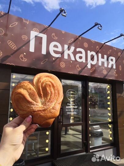 Повар на начинки для пирожков в пекарню