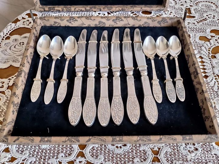 Набор столовых приборов