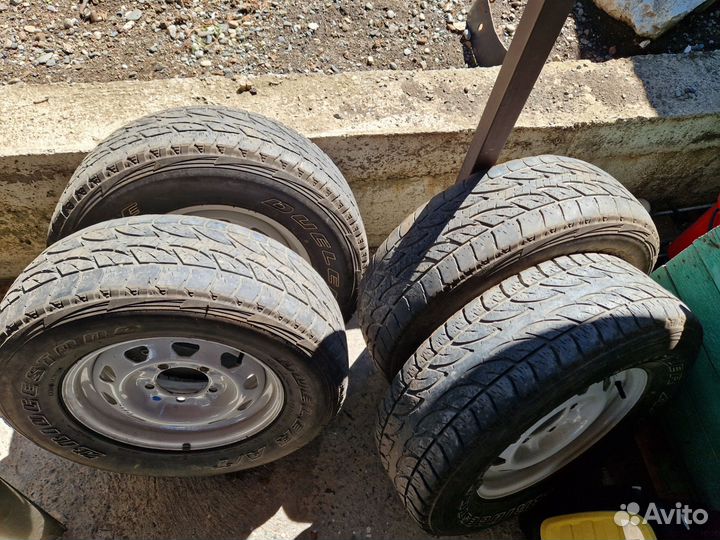 R16 Bridgestone Dueler A/T 245/70, PCD 5x139.7 DIA 28