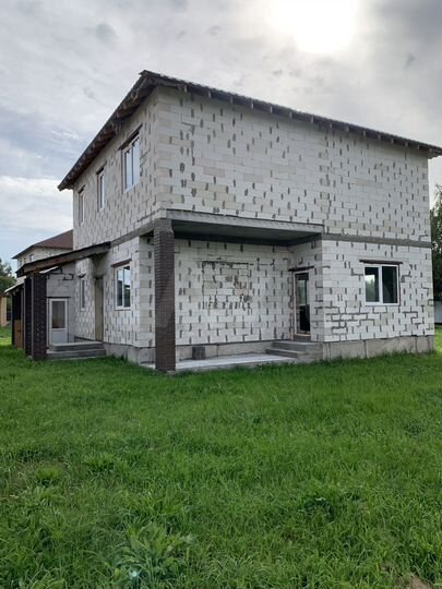 Дом 214 м² на участке 15 сот.