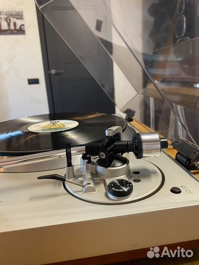 Проигрыватель винила Technics sl-1300mk2