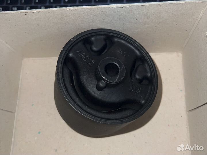 Опора двсNissanB15 00-05,Almera N16