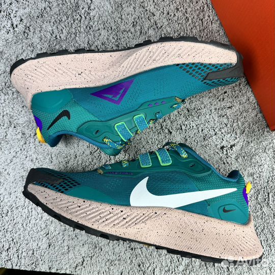 Кроссовки nike pegasus trail 3 зеленые