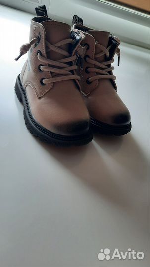 Ботинки демисезонные для девочки 23