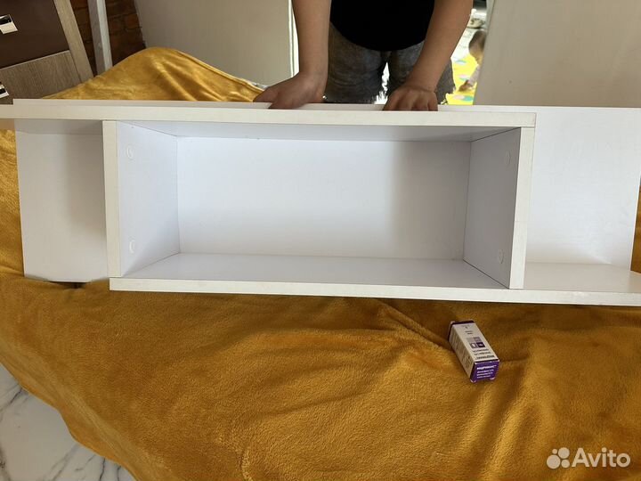 Полка настенная навесная