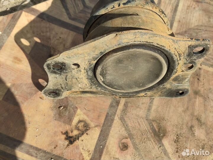 Подушка двигателя Шкода