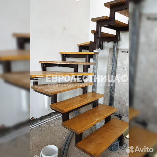 Лестница на металле