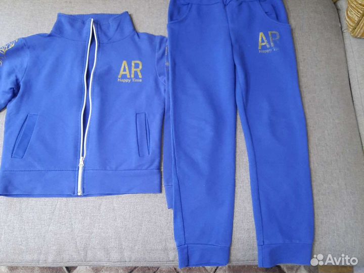 Спортивный костюм для девочки рост 122