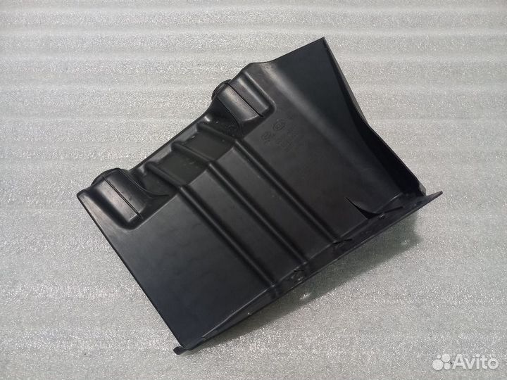 Накладка заднего бампера права Tucson 4 86677N9000