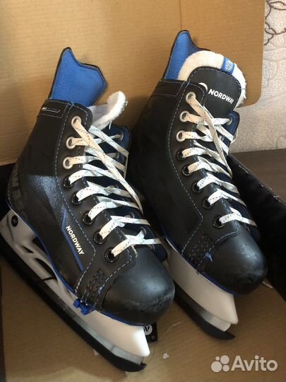 Коньки хоккейные