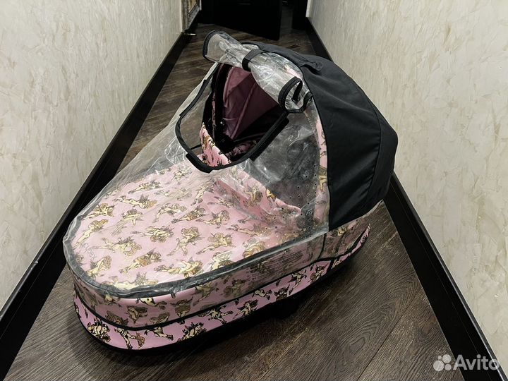 Cybex люлька by jeremy scott